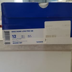Nike dunk low pro sb us passport size 12 used